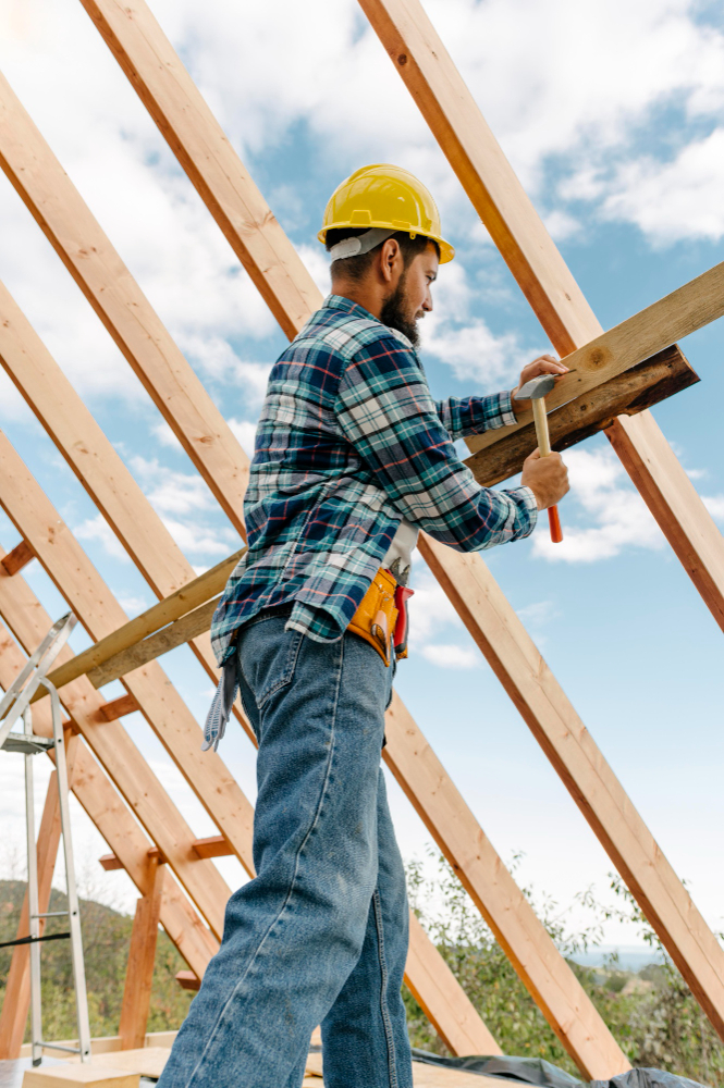 Couvreur charpentier pour toiture et structure bois